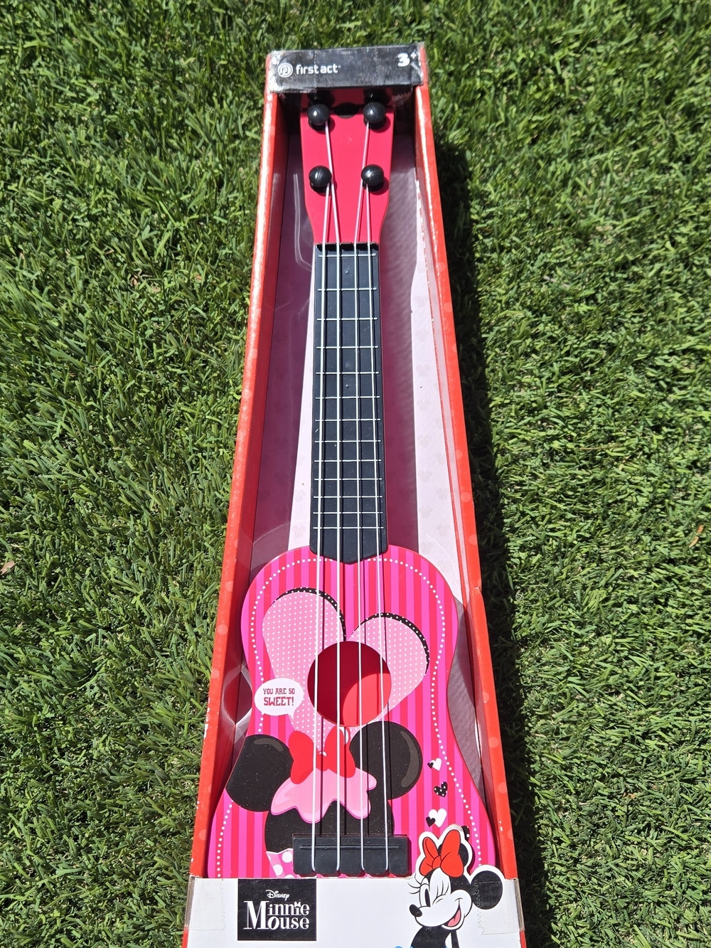 Kids Minnie Mouse Pink Heart Ukulele Toy NEW